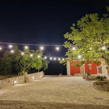 Trulli Sant'anna Вилла